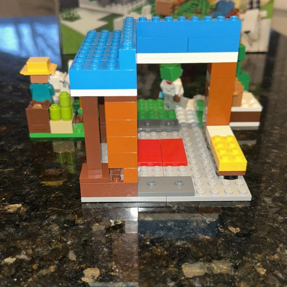 Retired LEGO Minecraft Set 21184: The Bakery